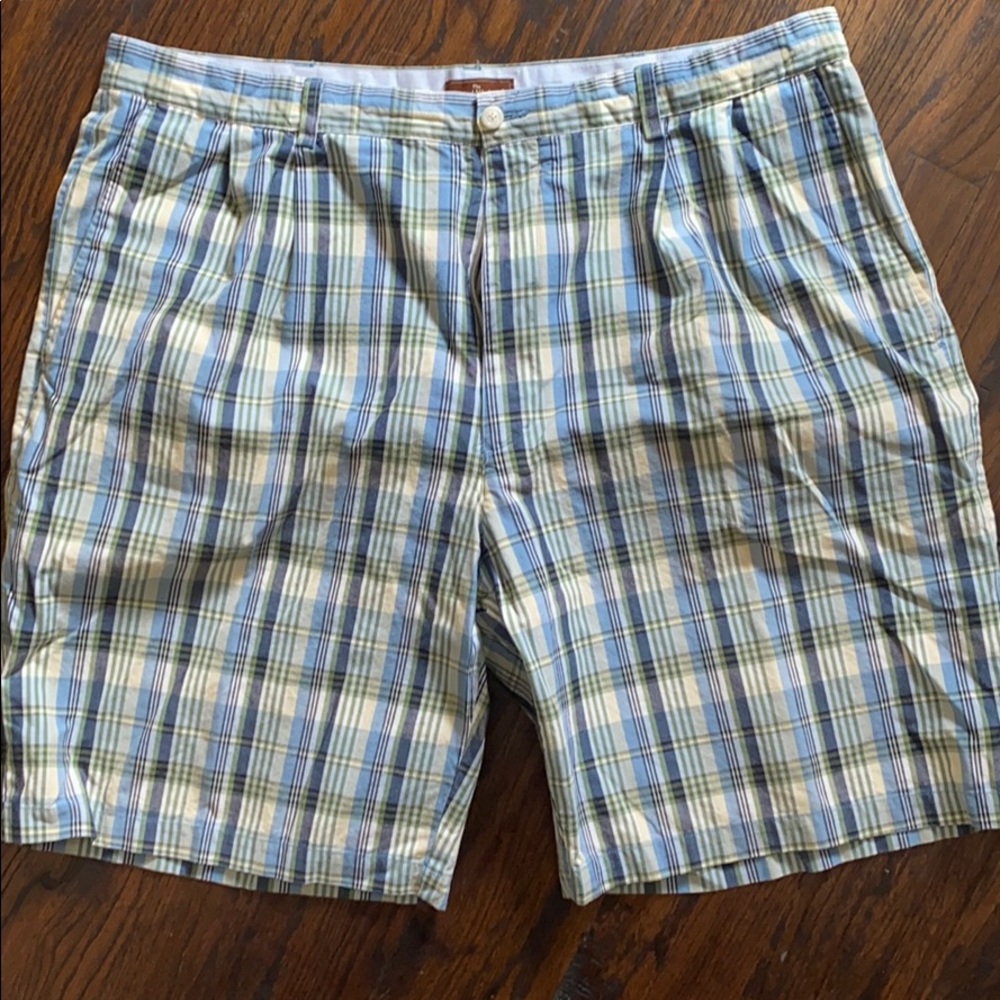 The Original Khaki Company Shorts Size 40